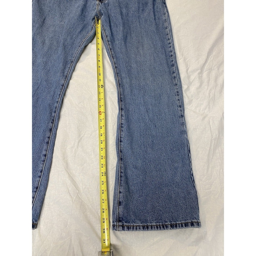 Levi's 517 Bootcut Jeans 40x32 Medium Wash Blue Distressed Hem - Picture 4 of 10